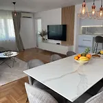 Kuca Za Odmor Anavi Villa Kaštela